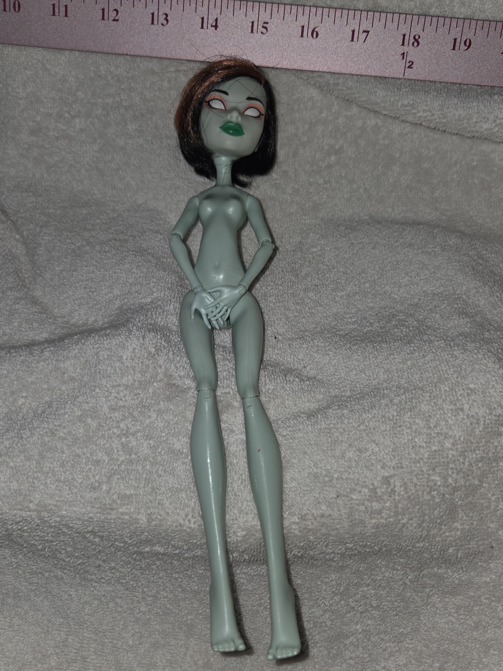 Monster High Scarah Bait Doll